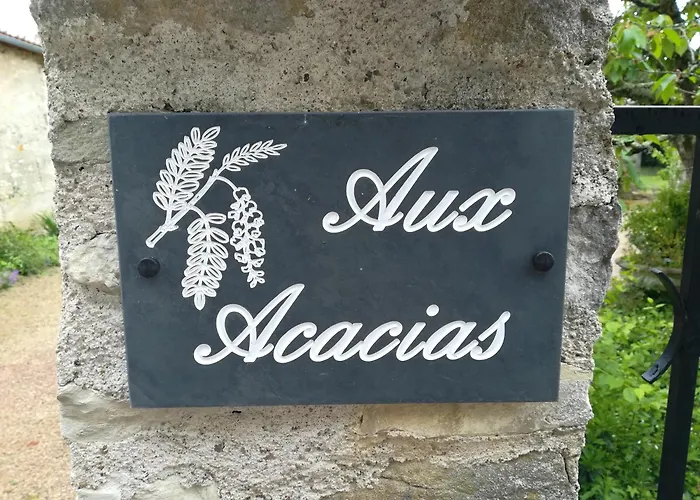 Aux Acacias