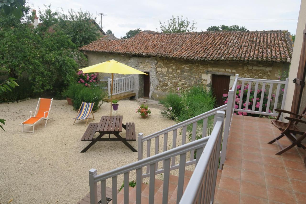 Aux Acacias Holiday home *